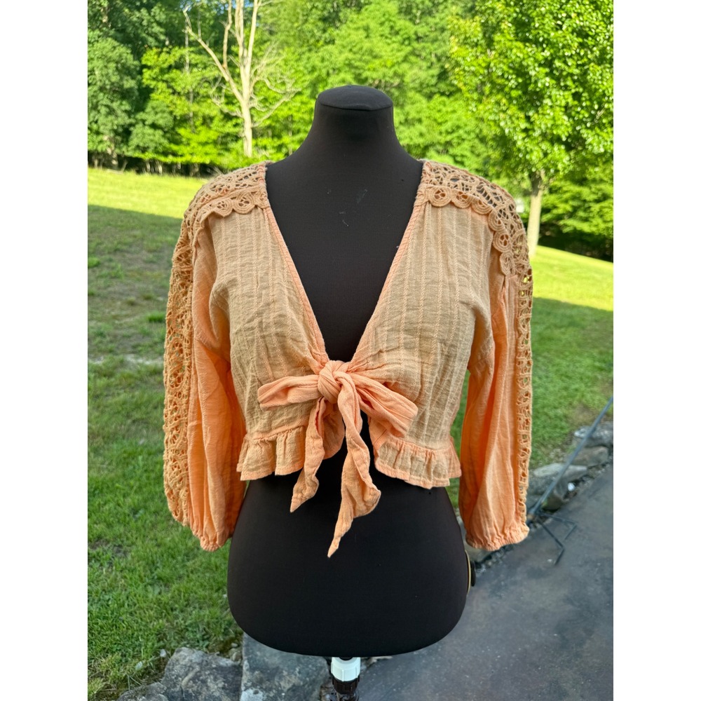 American Eagle Peach Crochet Lace Tie Front Crop Top Gauze Medium boho coue